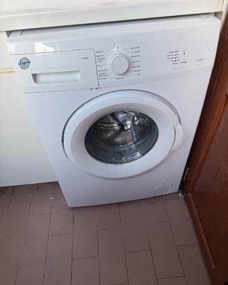 Lavatrice funzionante