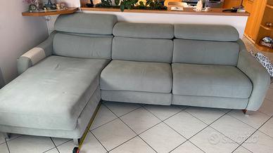 Divano con dippio Relax motorizzato
