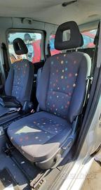 MERCEDES-BENZ VANEO 2002 - TAPPEZZERIA