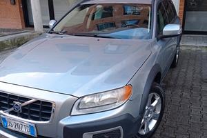 Volvo XC70 D5 diesel 4x4 gomme nuove tagliandata