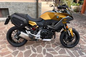 BMW F900Xr