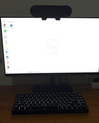pc desktop + schermo + tastiera meccanica