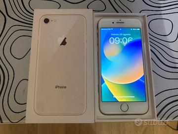 Iphone 8 64gb batteria 100%