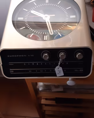 Orologio Vintage.funziona.Radio no Mf.