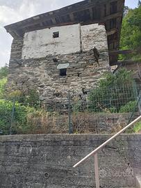 Proprietà rustica da ristrutturare