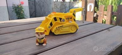 Paw Patrol Rubble con il suo scavatore