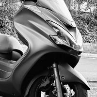 Majesty 400 ( 2012 ) LED 