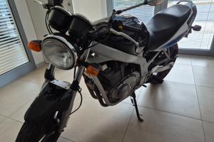 Suzuki GS 500 - 2003