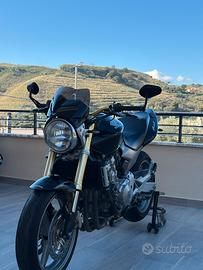 Honda hornet 600
