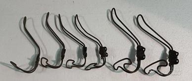 Appendiabiti da muro in ferro verniciato nero