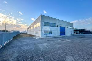 CAPANNONE A CASALROMANO