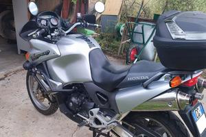 Honda Varadero 1000 - anno 2005 54500 km