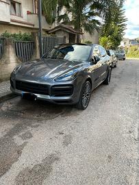 Porsche Cayenne Coupe Hybrid