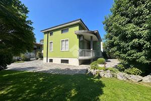 VILLA SINGOLA A TREZZO SULL'ADDA