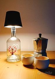 Lampada fatta con bottiglia riciclata