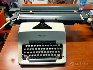 Macchina da scrivere