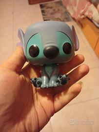 💙🌺 Stitch – Mini statuina da collezione Disney