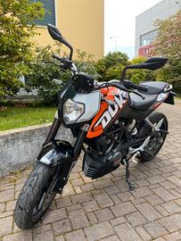 KTM DUKE 125cc 4tempi