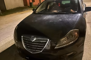 Lancia delta 1.9 twin turbo 190 Cv platino