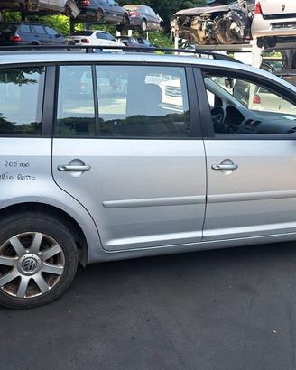 VW TOURAN 2004 SOLO PER RICAMBI