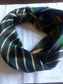 Sciarpa girocollo in pura seta