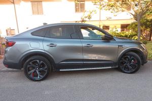 Renault Arkana Hybrid E-TECH 145 CV R.S. Line
