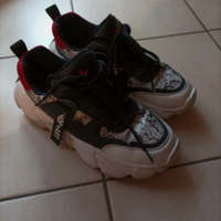 Sneaker