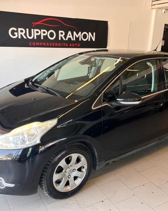 Peugeot 208 1.6 e-HDi 115 CV Stop&Start 5 porte Al