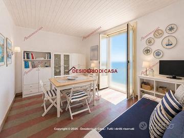 Appartamento, Giardini-Naxos.