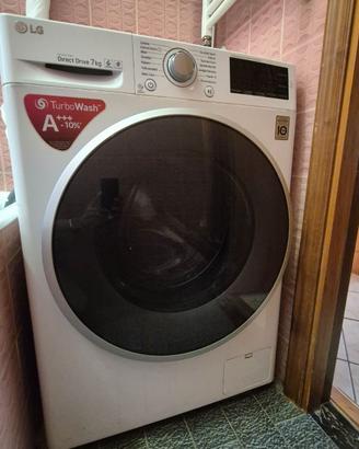 LAVATRICE COME NUOVA LG 7 KG SLIM misura ridotta