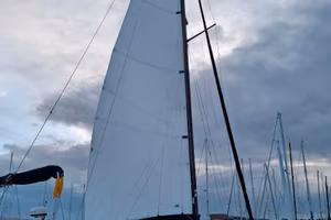 Barca a vela Comet 910