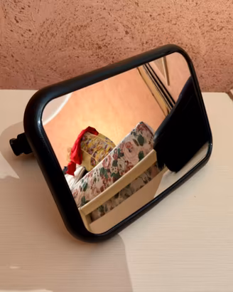 Specchietto monitoraggio bambini auto