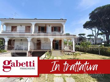 Villa bifamiliare Anzio [Via degli OliviVRG]