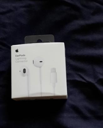 Apple Ear Pods con connettore Lightning