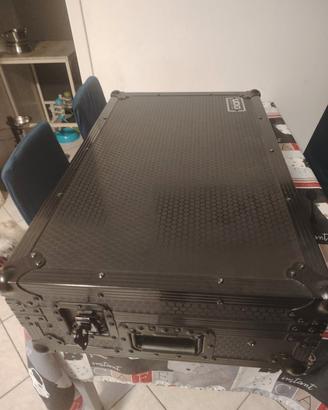case UDG