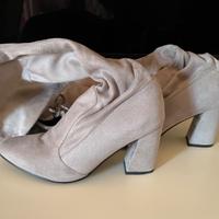 Stivali sopra il ginocchio QUTAA in camoscio beige