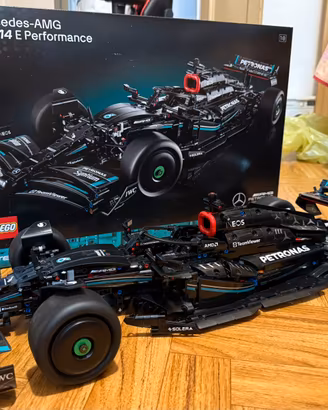 Lego Technic 42171 Mercedes