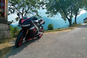 Aprilia RSV4 1100
