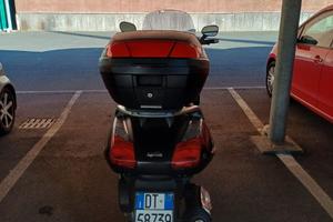 Aprilia 300 Atlantic perfetta con bauletto e telo