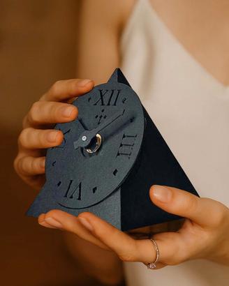 Orologio artigianale in carta n° 5 - Romano