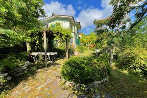 Appartamento con giardino a pochi km dal mare