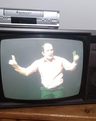 TV Philips 22CS3240/01Z televisore a tubo catodico