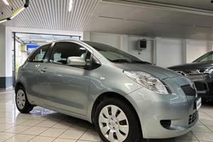 TOYOTA Yaris 1.0 3 porte Sol - UNI PROP-NEOPAT