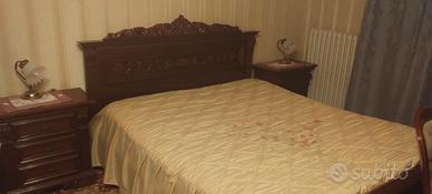 Arredamento vario in blocco o in singoli articoli