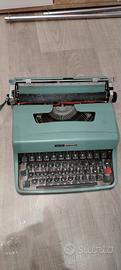 Macchina da scrivere olivetti lettera 32 vintage 