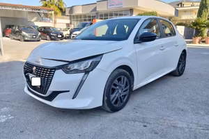 Peugeot 208 BlueHDi 100cv Allure 2022 SINISTRATA