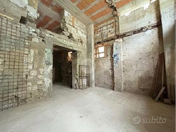 2 LOCALI A CASAVATORE