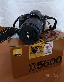 NIKON D 5600