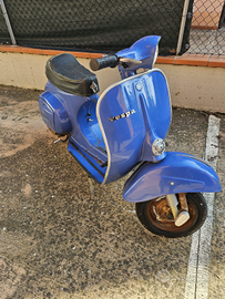 Vespa 50 r conservata