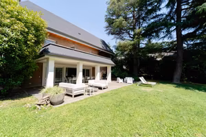 Villa di 835 m² con più di 5 locali e box auto dop
